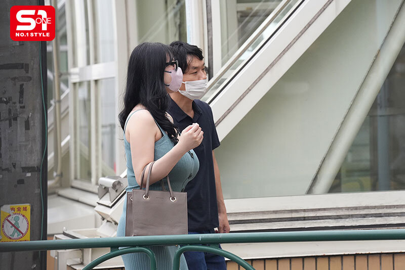 「巨乳人妻」兼差风俗娘,老公不在就是邻居的干到饱玩偶