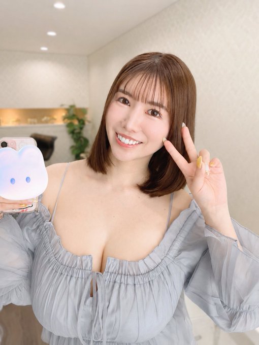 巨乳砲友好听话!「木村爱心」随时展开L奶,拍照外流也OK